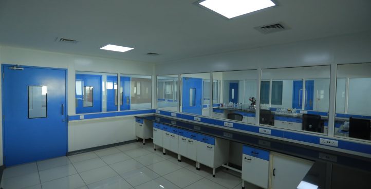 modular cleanroom for pharmaceuticals